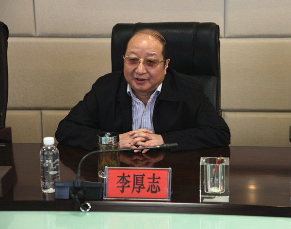 (文/图  弯桂清)    彬长集团执行董事,党委书记李厚志