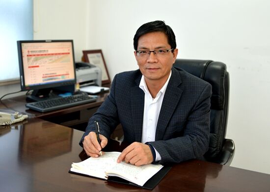 彬长董事长_彬长集团董事长简历(2)