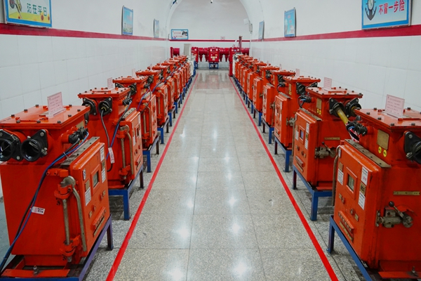 中央变电所精品硐室.jpg