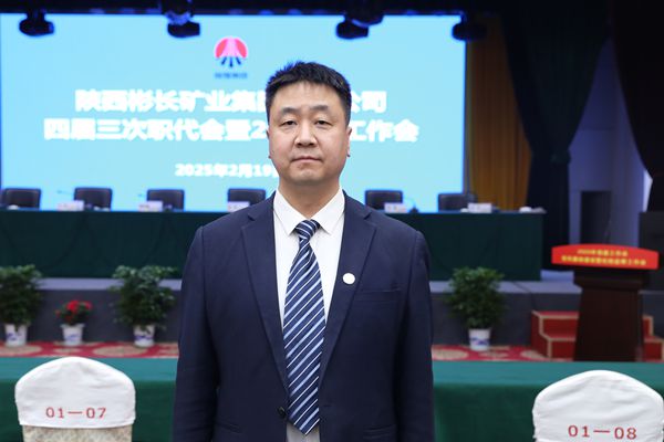 郑鹏伟_副本.jpg