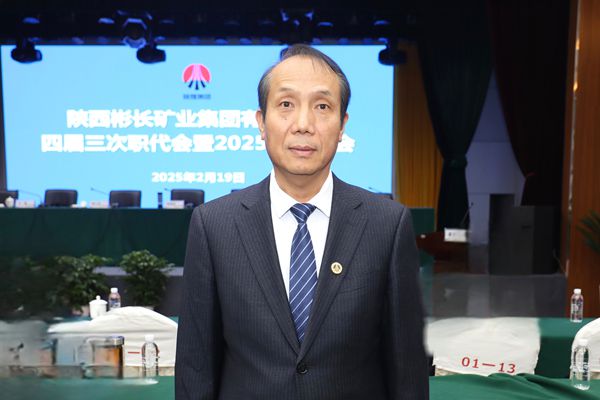张东风_副本.jpg