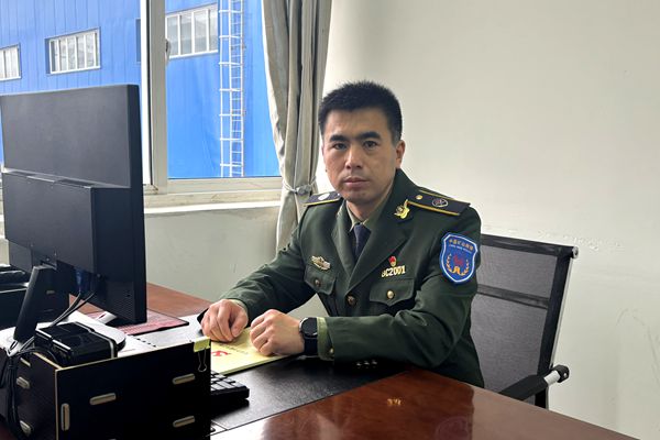 段志虎_副本.jpg