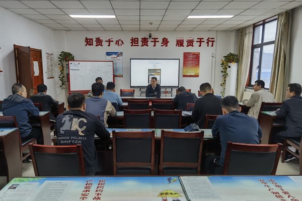 2讲形势_副本.jpg